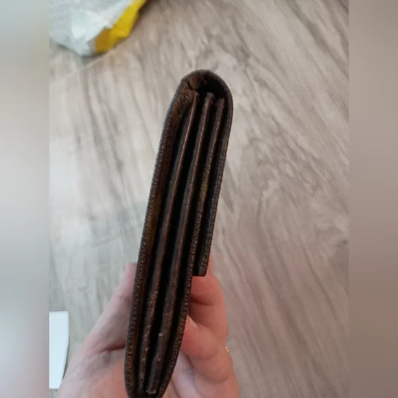 Authentic Louis Vuitton Long Wallet Monogram Vintage - Picture 4 of 13